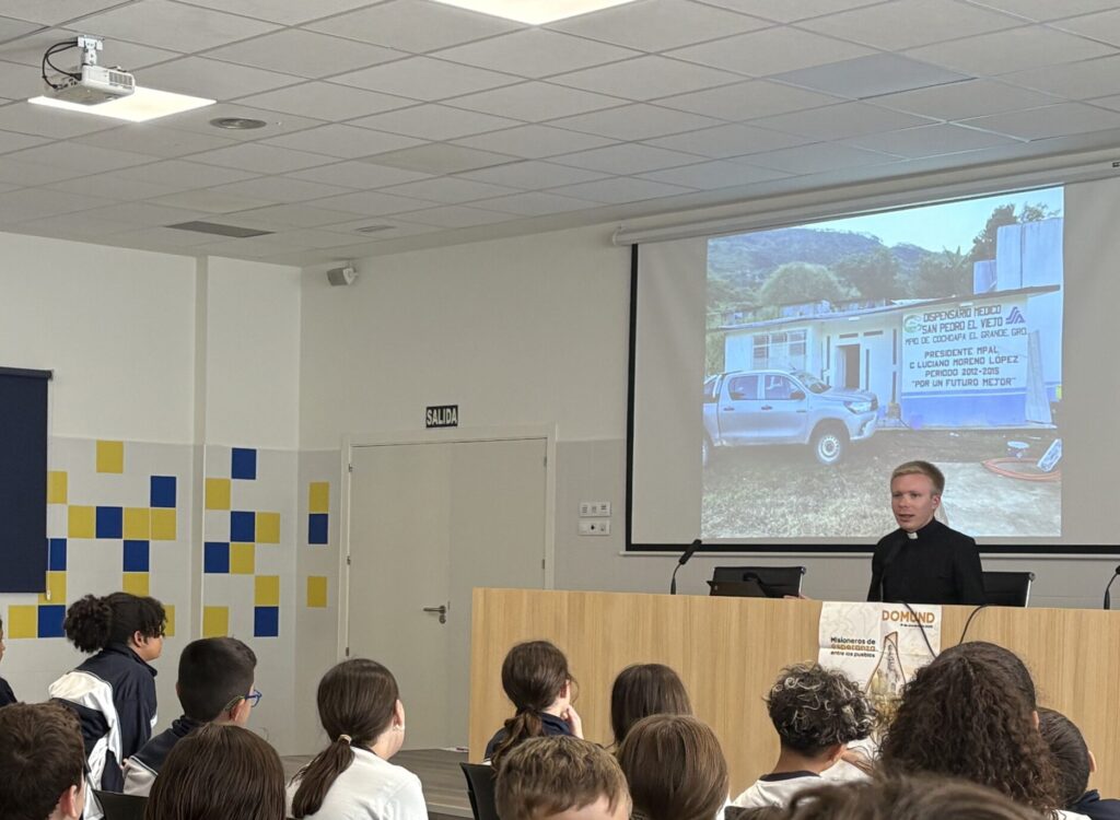 Testimonio Misionero en el colegio Karol Wojtyla